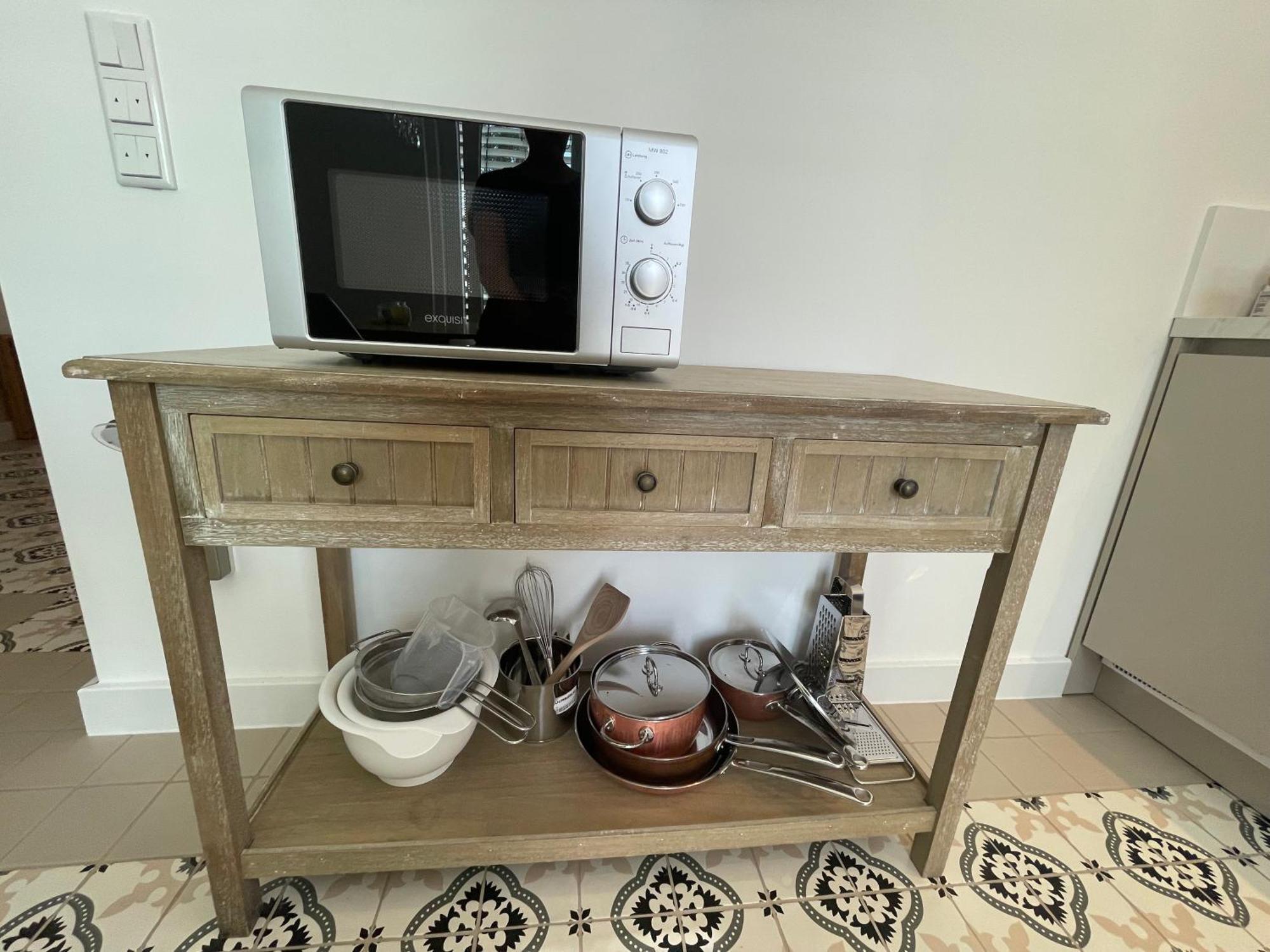 Appartement Mit 2 Schlafzimmern Und Terrasse Halle  Екстериор снимка
